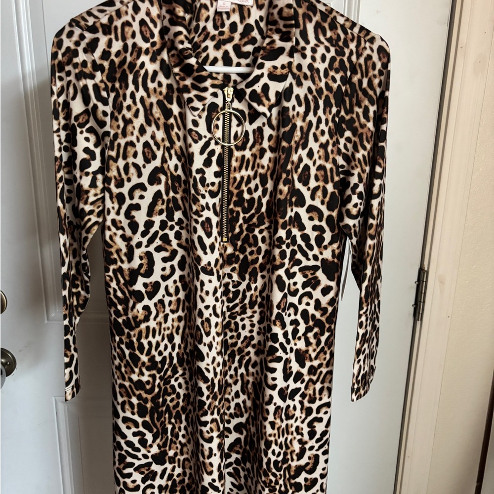 NWT Leopard Print Long Sleeve Dress